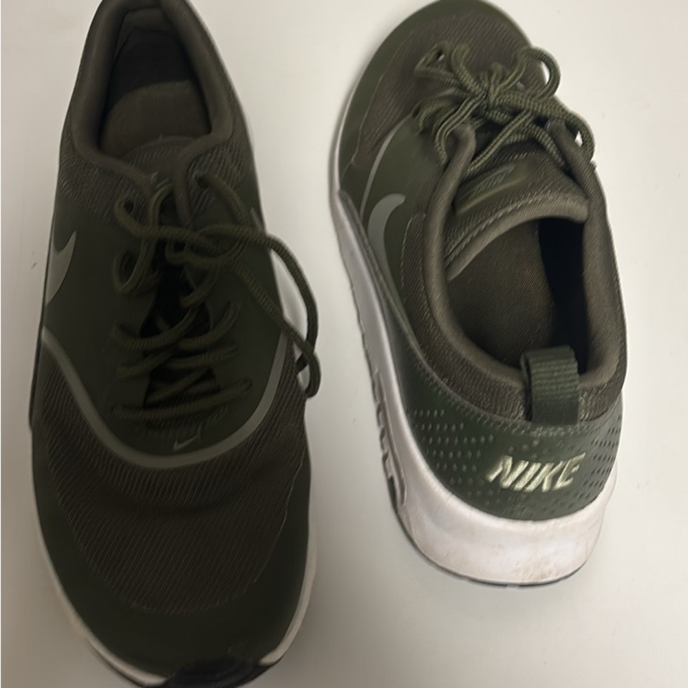 Nike Forest Green Athletic Shoes
